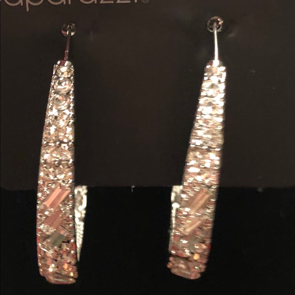 Women’s earrings